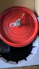 Cocotte staub rotonda usato  Mantova