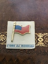 Spilla vintage bandiera usato  Sangiano