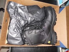 Paire chaussures hautes d'occasion  Coutras