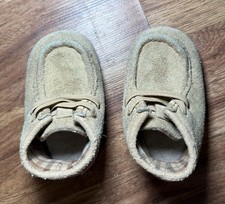 Sapatos infantis de camurça Baby Ugg - Tamanho EUA 2/3 comprar usado  Enviando para Brazil