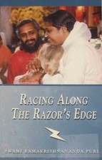 RACING ALONG THE RAZOR'S EDGE By Swami Ramakrishnananda Puri Excellent Condition comprar usado  Enviando para Brazil