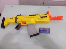 Hasbro nerf scar usato  Zane
