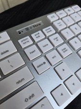 Teclado sem fio iHome IMAC tamanho completo com nano receptor 2.4G - Branco prata comprar usado Teclado sem fio iHome IMAC tamanho completo com nano receptor 2.4G - Branco prata comprar usado  Enviando para Brazil