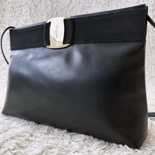 Bolsa de ombro Salvatore Ferragamo Vara couro embreagem autêntica usada Japão comprar usado  Enviando para Brazil