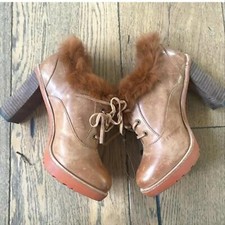 Pretty brown tan for sale  Minneapolis