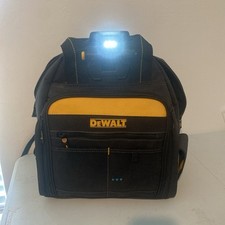 DEWALT BOLSA MOCHILA FERRAMENTA RESISTENTE ILUMINADA, MUITOS BOLSOS EXCELENTE ESTADO USADO comprar usado  Enviando para Brazil