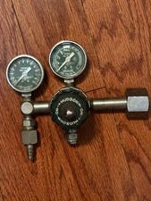 Oxygen therapy regulator for sale  Coraopolis