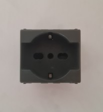 30212 presa shuko usato 30212 presa shuko usato  Tropea