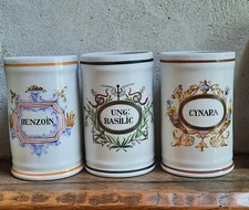 Pots pharmacie porcelaine d'occasion  Chilly-Mazarin