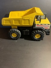Usado, Caminhão basculante Tonka Truck 354 amarelo construção grande metal clássico 2012 comprar usado  Enviando para Brazil