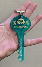 Usado, Chaveiro gigante 5" Atlantic City lembrança verde formato de chave Hong Kong NOVO vintage comprar usado  Enviando para Brazil