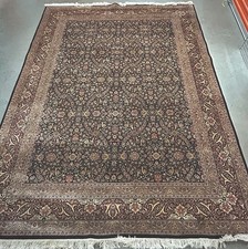 120 x room 12 carpet for sale  Manhasset