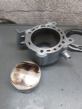 Cylindre piston vertical d'occasion  Puygouzon