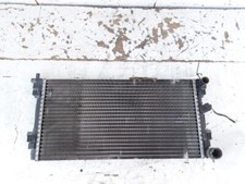 6r01212530 radiatore acqua usato  Torre del Greco