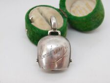 Pingente suíço de prata esterlina vitoriano antigo c1890 comprar usado Pingente suíço de prata esterlina vitoriano antigo c1890 comprar usado  Enviando para Brazil