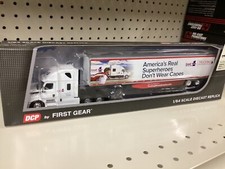 1:64 - DCP freightliner Load One, LLC com reboque utilitário comprar usado  Enviando para Brazil