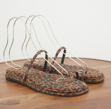 Usado, Sandálias femininas Jessica Simpson malha biqueira estampa leopardo marrom tamanho 8,5M comprar usado  Enviando para Brazil