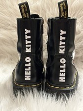 Botas plataforma femininas Dr Martens Jadon edição limitada Hello Kitty comprar usado  Enviando para Brazil