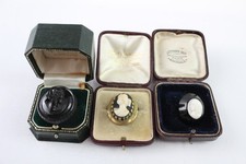 Antique cameo brooches d'occasion  Expédié en Belgium