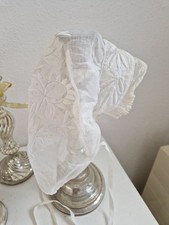Ancien bonnet brodé d'occasion  Saint-Loup-Géanges