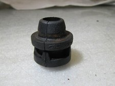 Ford Sport Ka Mk1 03 1.6 motor líquido de arrefecimento radiador montagem borracha espaçador bung, usado comprar usado  Enviando para Brazil