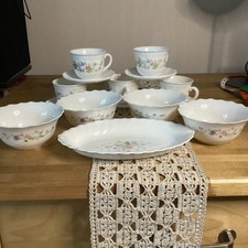 Ensemble fleuri arcopal d'occasion  Troyes