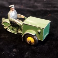 Dinky toys. triporteur d'occasion  Charvieu-Chavagneux