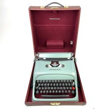 Máquina de escrever verde original Olivetti Studio 44 feita na Espanha estado perfeito com chave comprar usado  Enviando para Brazil