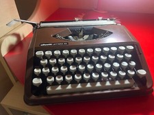 Używany, Lettera 82 olivetti Typewriter praticamente nuova colore BROWN/CHOCOLATE na sprzedaż  Wysyłka do Poland