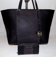 Michael kors handbag for sale  Hamilton