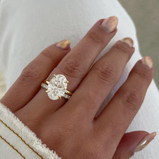 Oval vvs1 moissanite for sale Oval vvs1 moissanite for sale  Los Angeles