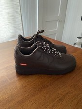 Size nike supreme d'occasion  Expédié en Belgium