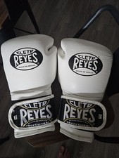 Luvas de boxe de couro com gancho e laço Cleto Reyes - 14 oz - WH - NOVAS/Outras comprar usado  Enviando para Brazil