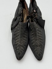 Sapatos femininos vitorianos antigos – Chinelos de seda preta com miçangas com laços de fita – comprar usado  Enviando para Brazil