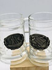 Canecas de cerveja Breweriana X2 insígnias de estanho com caixa de pesca e equipamento 0,5 litros comprar usado  Enviando para Brazil