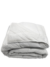 Couette légère blanche d'occasion  Auchel