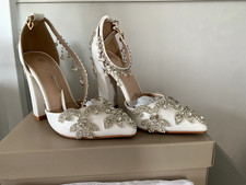 Women beautiful ivory for sale  IPSWICH