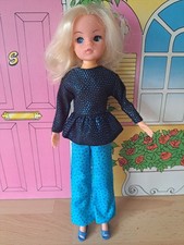 Sindy doll clothes for sale Sindy doll clothes for sale  DARWEN