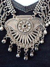 Collier ancien ethnique d'occasion  Brest