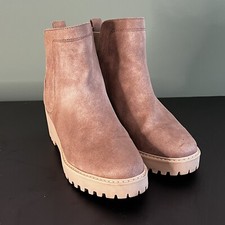 Dolce vita suede for sale  Youngsville