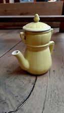 Petite cafetière jaune d'occasion  France