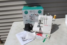 Máquina de costura Singer ProFinish OverLock Serger 14CG754 com caixa original pedal em excelente estado usado, usado comprar usado  Enviando para Brazil