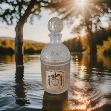 Petit flacon parfum d'occasion  Saumur