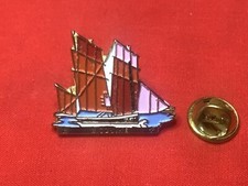 Pins bisquine signé d'occasion  La Crau