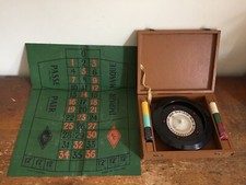 Conjunto de roleta vintage de baquelite com estojo de couro sintético por K & C Ltd, Londres comprar usado  Enviando para Brazil