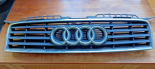 Grille supérieure radiateur d'occasion  Marcq-en-Barœul