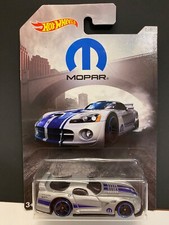 Hot Wheels 2018 Mopar Dodge Viper GTS-R prata bom cartão envio rápido! comprar usado  Enviando para Brazil