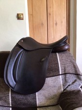Jeffries show working for sale  CREDITON