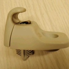 Gancio aletta parasole usato Gancio aletta parasole usato  Polcenigo