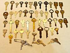 Lot vintage keys for sale  Brooks